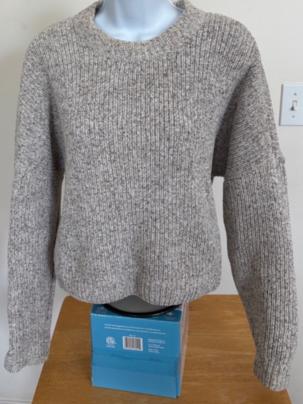 Abercrombie & Fitch Neutral Taupe Crewneck Sweater Size Small